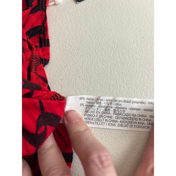 NWT Zara Red & Black Ruched Bodysuit Spaghetti Strap Abstract Print Size M - Picture 10 of 10